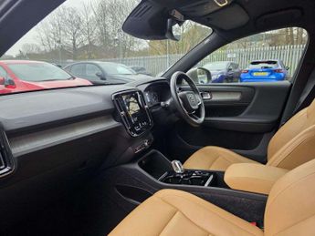 VOLVO XC40 2.0 B4P Inscription 5Dr Awd Auto