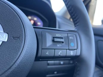 NISSAN X-TRAIL 1.5 E-Power E-4Orce 213 N-Connecta 5Dr 7Seat Auto
