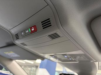 VOLKSWAGEN TOURAN 1.5 Tsi Evo Sel Mpv 5Dr Petrol Dsg Euro 6 (S/S) (150 Ps)