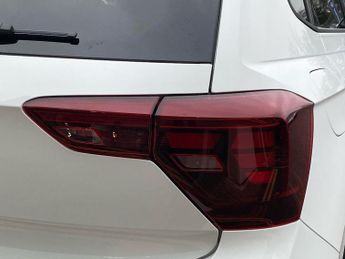 VOLKSWAGEN POLO 1.0 Tsi R-Line Hatchback 5Dr Petrol Dsg Euro 6 (S/S) (115 Ps)