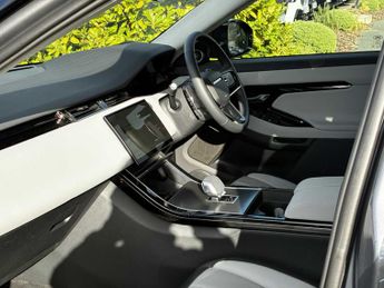 LAND ROVER RANGE ROVER EVOQUE 2.0 D200 Dynamic Se 5Dr Auto