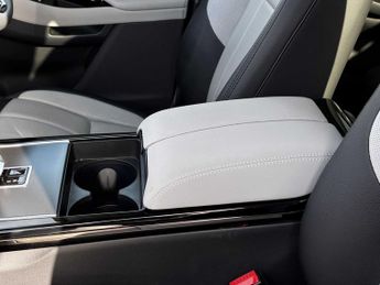 LAND ROVER RANGE ROVER EVOQUE 2.0 D200 Dynamic Se 5Dr Auto