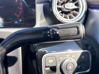 MERCEDES-BENZ CLA Cla 180 Amg Line Executive 5Dr Tip Auto