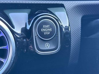 MERCEDES-BENZ CLA Cla 180 Amg Line Executive 5Dr Tip Auto