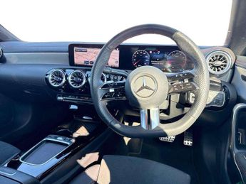 MERCEDES-BENZ CLA Cla 180 Amg Line Executive 5Dr Tip Auto