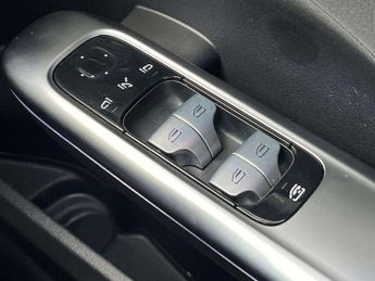 MERCEDES-BENZ C CLASS C200 Amg Line Premium 4Dr 9G-Tronic