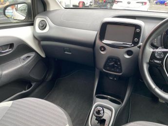 TOYOTA AYGO 1.0 Vvt-I X-Press Hatchback 5Dr Petrol X-Shift Euro 6 (71 Ps)