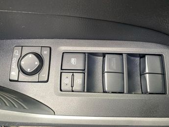 TOYOTA RAV4 2.5 Vvt-H Design Suv 5Dr Petrol Hybrid Cvt 4Wd Euro 6 (S/S) (222