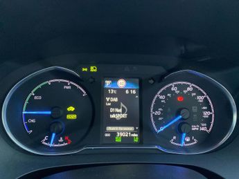 TOYOTA YARIS 1.5 Hybrid Excel 5Dr Cvt