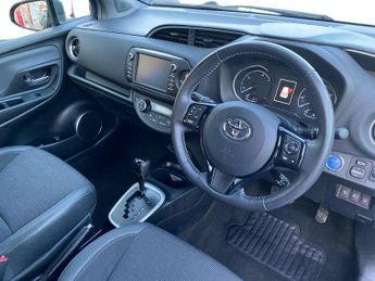 TOYOTA YARIS 1.5 Hybrid Excel 5Dr Cvt