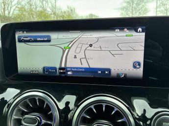 MERCEDES-BENZ GLA Gla 220D 4Matic Amg Line Executive 5Dr Auto