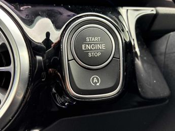 MERCEDES-BENZ GLA Gla 220D 4Matic Amg Line Executive 5Dr Auto