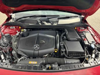 MERCEDES-BENZ GLA Gla 200D Amg Line 5Dr Auto