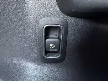 MERCEDES-BENZ GLA Gla 220D 4Matic Amg Line Premium 5Dr Auto