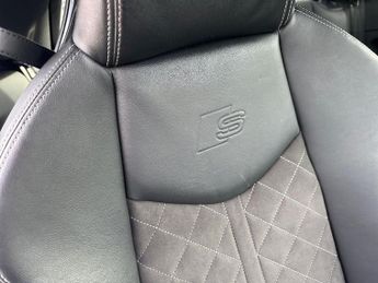 AUDI TT 2.0 Tfsi 40 Black Edition Coupe 3Dr Petrol S Tronic Euro 6 (S/S)