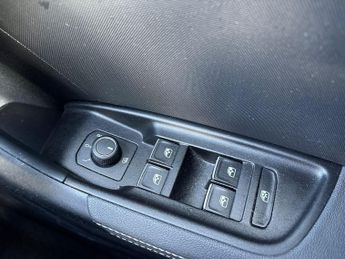 AUDI A1 1.0 Tfsi 30 S Line Sportback 5Dr Petrol S Tronic Euro 6 (S/S) (1