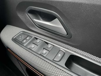 DACIA SANDERO STEPWAY 1.0 Tce Journey 5Dr Cvt