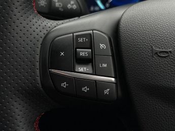 FORD KUGA 2.5 Duratec 14.4Kwh St-Line Edition Suv 5Dr Petrol Plug-In Hybri