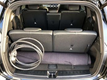 MERCEDES-BENZ EQB Eqb 300 4Matic 168Kw Amg Line 66.5Kwh 5Dr Auto