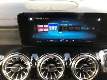 MERCEDES-BENZ EQB Eqb 300 4Matic 168Kw Amg Line 66.5Kwh 5Dr Auto