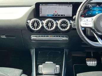 MERCEDES-BENZ B CLASS B250E Amg Line Premium Plus Edition 5Dr Auto