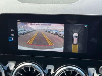 MERCEDES-BENZ B CLASS B250E Amg Line Premium Plus Edition 5Dr Auto