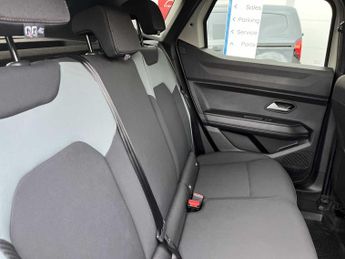 DACIA DUSTER 1.6 Hybrid 140 Extreme 5Dr Auto