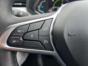 RENAULT CLIO 1.6 E-Tech Full Hybrid 145 Techno 5Dr Auto