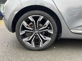 RENAULT CLIO 1.6 E-Tech Full Hybrid 145 Techno 5Dr Auto