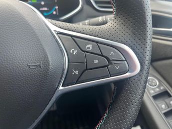 RENAULT CLIO 1.6 E-Tech Esprit Alpine Hatchback 5Dr Petrol Hybrid Auto Euro 6