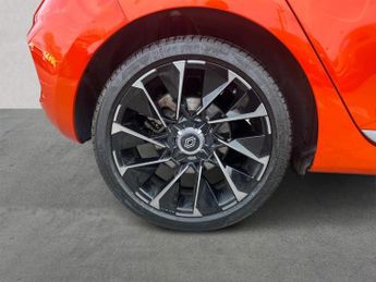 RENAULT CLIO 1.6 E-Tech Esprit Alpine Hatchback 5Dr Petrol Hybrid Auto Euro 6