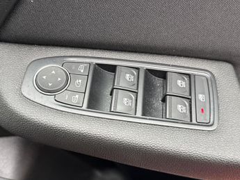 RENAULT CLIO 1.6 E-Tech Esprit Alpine Hatchback 5Dr Petrol Hybrid Auto Euro 6