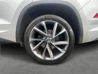 SKODA KODIAQ 1.5 Tsi Act Sportline Suv 5Dr Petrol Dsg Euro 6 (S/S) (7 Seat) (