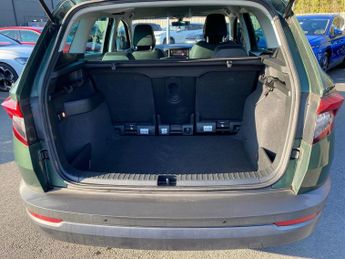 SKODA KAROQ 1.5 Tsi Se L Suv 5Dr Petrol Dsg Euro 6 (S/S) (150 Ps)