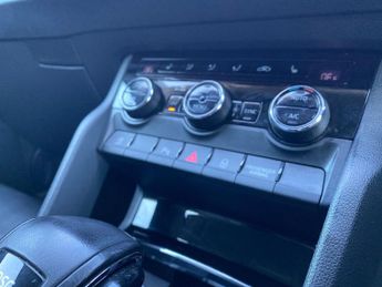 SKODA KAROQ 1.5 Tsi Se L Suv 5Dr Petrol Dsg Euro 6 (S/S) (150 Ps)