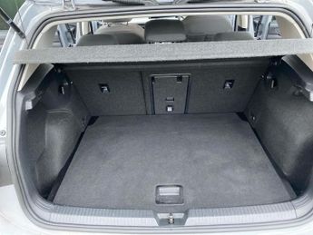 VOLKSWAGEN GOLF 1.0 Etsi Mhev Life Hatchback 5Dr Petrol Hybrid Dsg Euro 6 (S/S) 