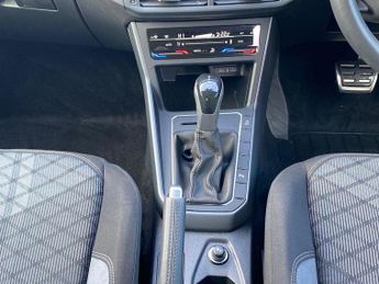 VOLKSWAGEN POLO 1.0 Tsi R-Line Hatchback 5Dr Petrol Dsg Euro 6 (S/S) (115 Ps)