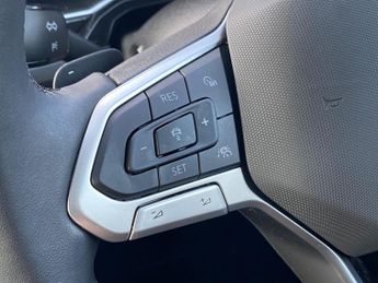 VOLKSWAGEN POLO 1.0 Tsi R-Line Hatchback 5Dr Petrol Dsg Euro 6 (S/S) (115 Ps)