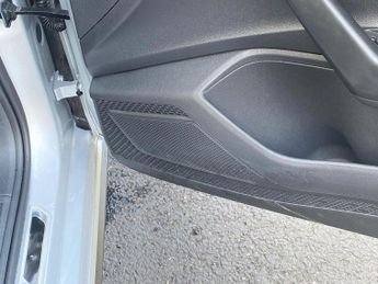 VOLKSWAGEN POLO 1.0 Tsi R-Line Hatchback 5Dr Petrol Dsg Euro 6 (S/S) (115 Ps)