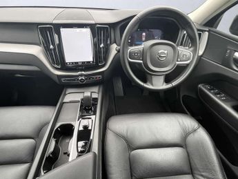 VOLVO XC60 2.0 B5P Core 5Dr Awd Geartronic