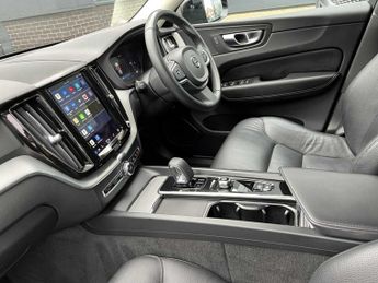 VOLVO XC60 2.0 B5P Core 5Dr Awd Geartronic
