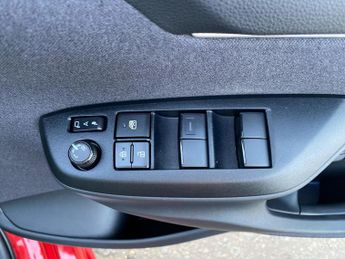 TOYOTA YARIS 1.5 Vvt-H Excel Hatchback 5Dr Petrol Hybrid E-Cvt Euro 6 (S/S) (