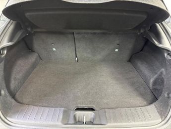 NISSAN JUKE 1.6 Hybrid N-Connecta 5Dr Auto