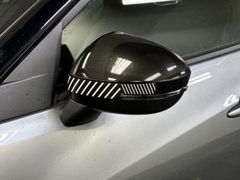 NISSAN JUKE 1.6 Hybrid N-Connecta 5Dr Auto