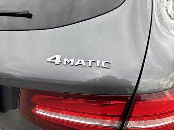 MERCEDES-BENZ GLC Glc 250D 4Matic Amg Line Premium 5Dr 9G-Tronic