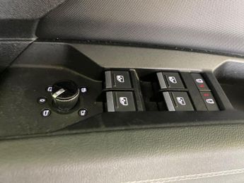 AUDI Q4 220Kw 50 Quattro 82Kwh S Line 5Dr Auto C+S/Tech