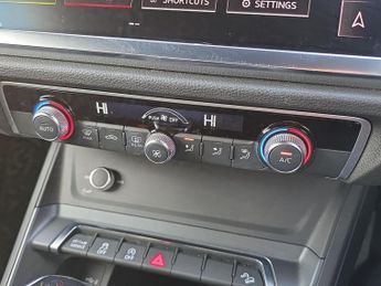 AUDI Q3 1.5 Tfsi Cod 35 S Line Suv 5Dr Petrol S Tronic Euro 6 (S/S) (150