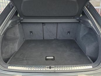 AUDI Q3 1.5 Tfsi Cod 35 S Line Suv 5Dr Petrol S Tronic Euro 6 (S/S) (150