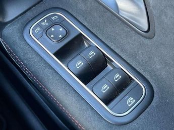 MERCEDES-BENZ CLA Cla 220D Amg Line Premium 5Dr Tip Auto