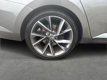 SKODA SUPERB 1.5 Tsi Act Sportline Plus Hatchback 5Dr Petrol Dsg Euro 6 (S/S)